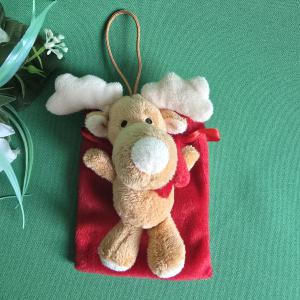 Karácsonyi ajándéktasak rénszarvas plüss dísszel