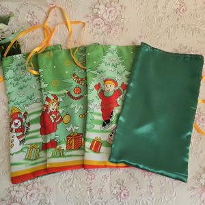 Karácsonyi mintás pamut-szatén mikulás zsák, textil ajándéktasak