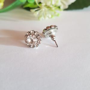 Kör alakú strasszköves alkalmi fülbevaló