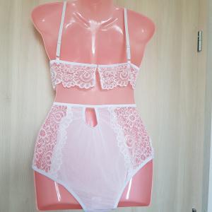 L-es Fehér csipke fehérnemű szett: melltartó + magasderekú bugyi