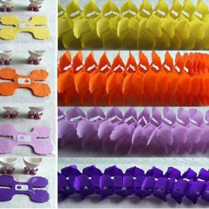 Lila színű papír girland, dekorációs füzér