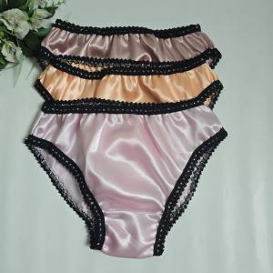 M-es / 40-es Hagyományos fazonú szatén bugyi – rózsaszín-fekete