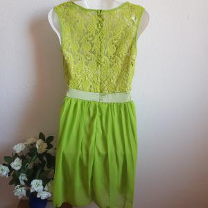 M-es zöldalma színű csipke díszes sifon alkalmi ruha