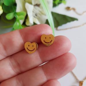 Mosolygós szív díszes ékszerszett: nyaklánc + fülbevaló