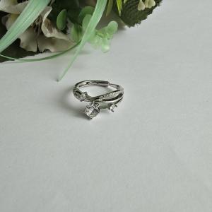 Strasszköves, csavart mintás állítható gyűrű