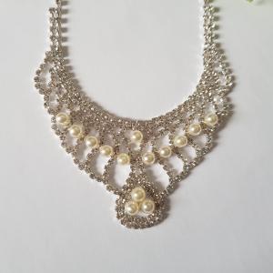 Strasszköves, gyöngyös alkalmi nyaklánc