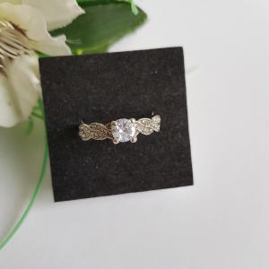 Strasszköves, hullám mintás gyűrű