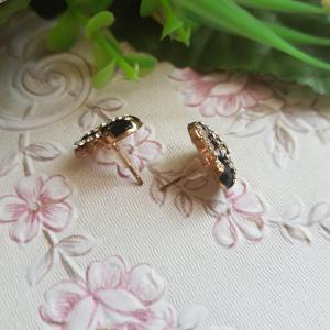 Strasszköves, szív alakú fülbevaló