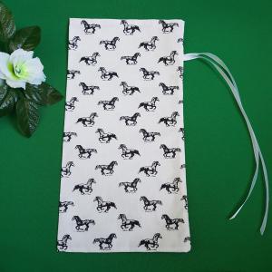 Vágtató ló mintás mikulás zsák, textil ajándéktasak