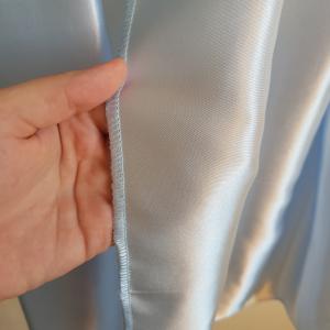 Világoskék színű szatén sál, kendő, vállkendő, stóla