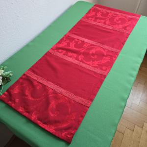 Vörös színű fényes mintás karácsonyi damaszt asztalközép, asztali futó, terítő