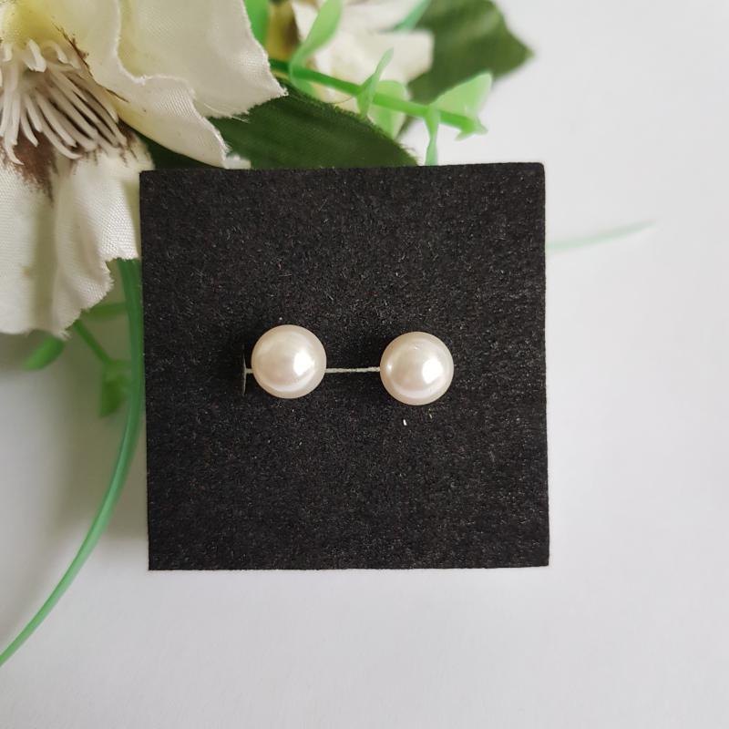 Fehér színű gyöngyfülbevaló