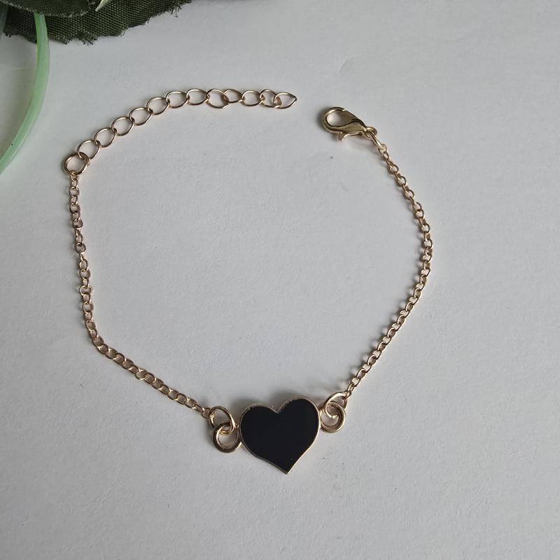 Fekete szív díszes karlánc, karkötő