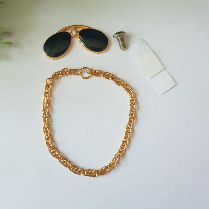 Gumikacsa kiegészítők: mini napszemüveg + nyaklánc