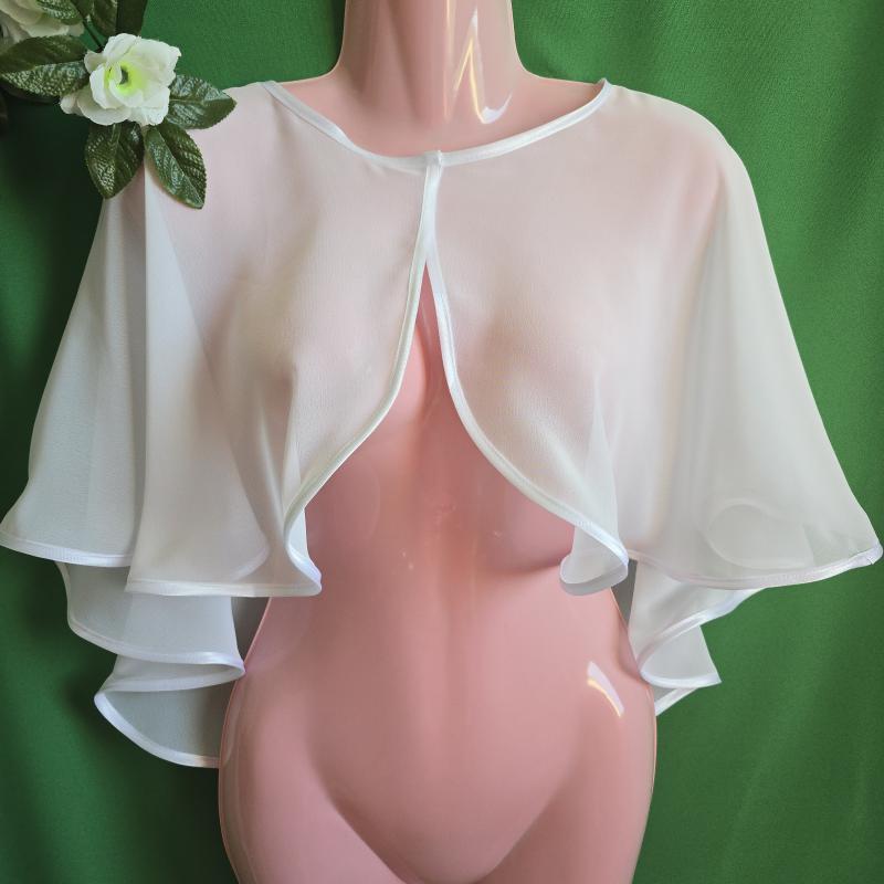 Hófehér színű, szatén szegélyes muszlin pelerin, válltakaró