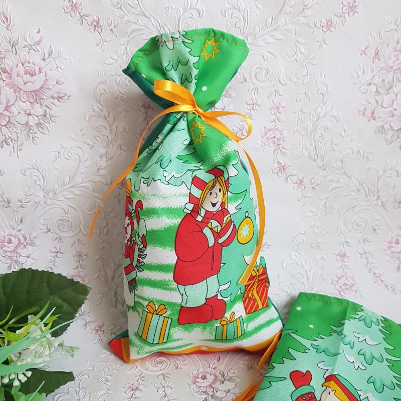 Karácsonyi mintás pamut-szatén mikulás zsák, textil ajándéktasak