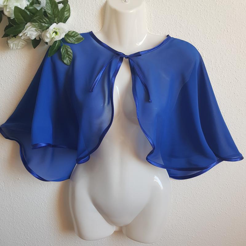 Királykék színű, szatén szegélyes muszlin pelerin, válltakaró