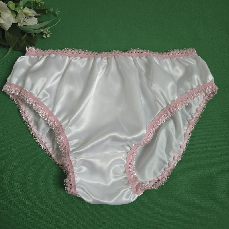 L-es / 46-os Hagyományos fazonú szatén bugyi – fehér-rózsaszín