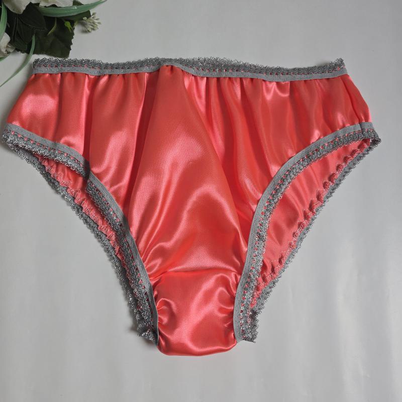 L-es / 46-os Hagyományos fazonú szatén bugyi – korall-szürke