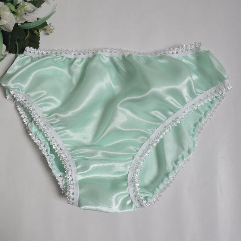 L-es / 46-os Hagyományos fazonú szatén bugyi – mentazöld-fehér