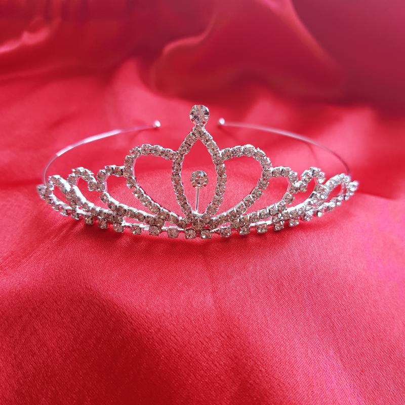 Menyasszonyi strasszköves tiara, hajdísz