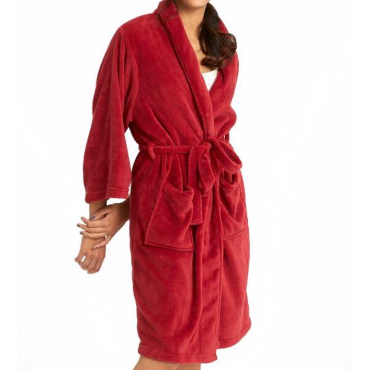 Méret nélküli, mélypiros színű, pihe-puha köntös