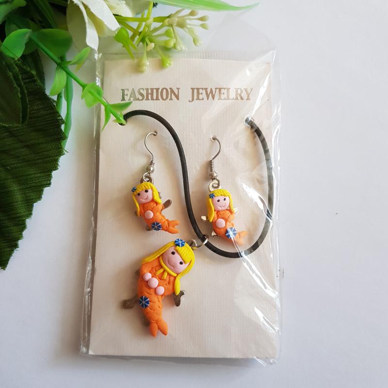 Narancssárga színű, sellő díszes ékszerszett: nyaklánc + fülbevaló