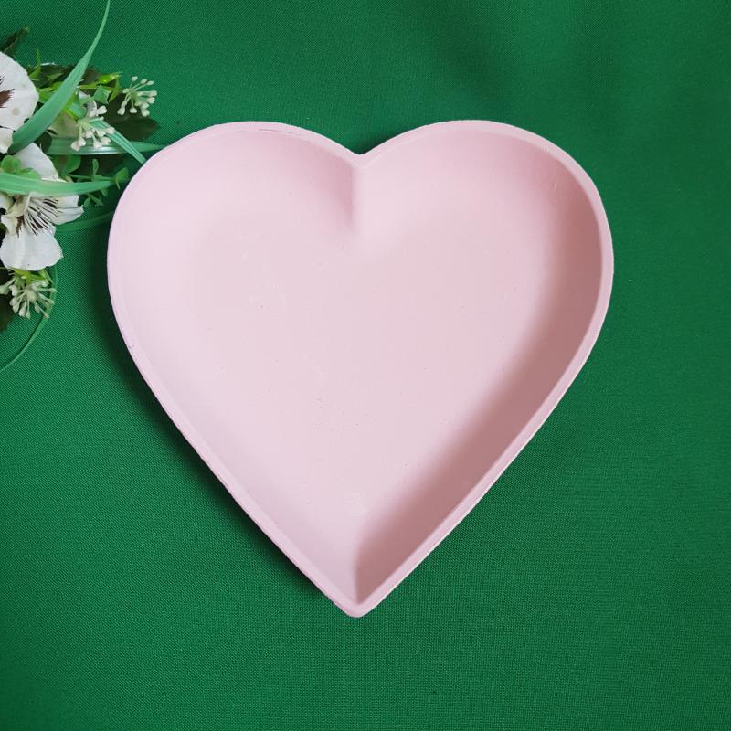 Rózsaszín, szív alakú tálaló, kínáló tányér, esküvői dekorációs tálca