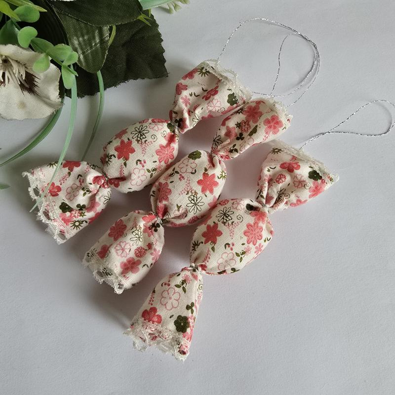 Rózsaszín virág mintás textil szaloncukor karácsonyfadísz, karácsonyi dekoráció