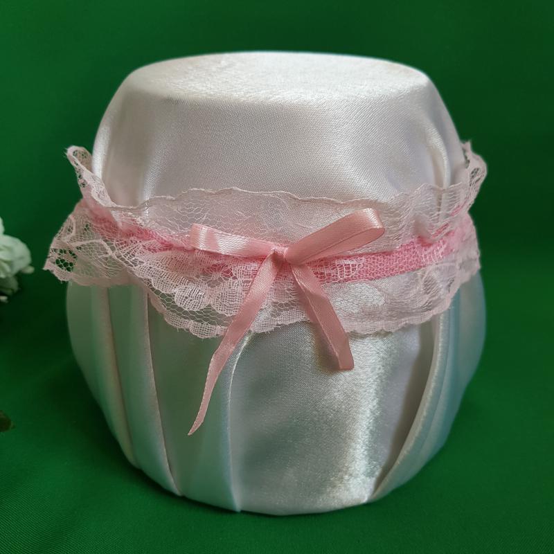 Rózsaszínű csipkés, rózsaszín masnis menyasszonyi harisnyakötő, combcsipke