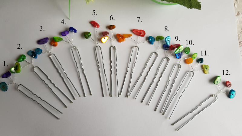 Színes, lapos gyöngyös, 3 ágú hajtű, drótos hajdísz