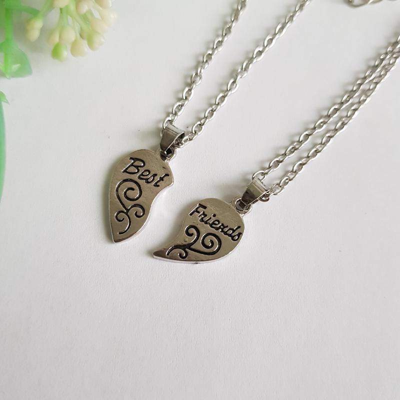 Szív alakú Best Friends feliratos barátság nyakláncok