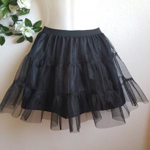 2 rétegű, fodros, fekete midi alsószoknya