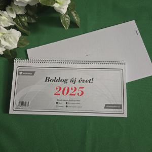 24TA 2025-ös asztali naptár hátlappal