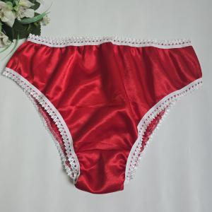 2XL-es / 52-es Hagyományos fazonú szatén bugyi – piros-fehér