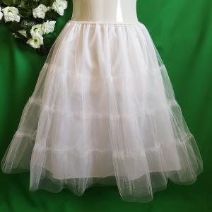 3 rétegű, fodros, hófehér midi alsószoknya