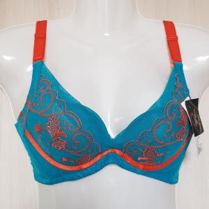 70B-s Push up hímzett melltartó