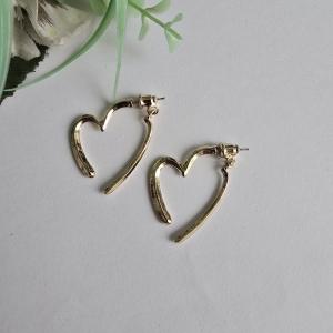 Aranyszínű szív alakú fülbevaló