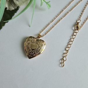 Aranyszínű, vintage stílusú, fényképtartó szív alakú medálos nyaklánc