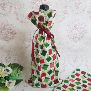 Csillogó szalagos ajándékdoboz mintás zsák, textil ajándéktasak pezsgőkhöz