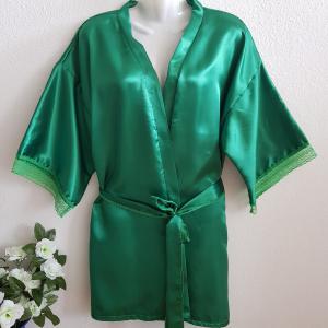 Csipkés ujjú, fűzöld szatén köntös – kb. XL-es