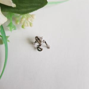 Ezüstszínű, béka alakú klip fülbevaló, fül mandzsetta, fülkapocs