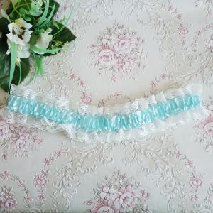 Fehér csipkés, türkizkék menyasszonyi öv, gumis derékpánt