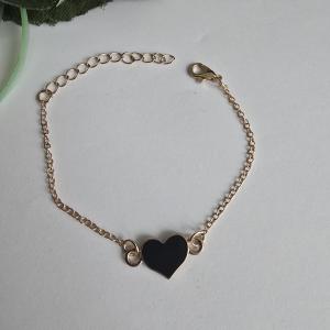 Fekete szív díszes karlánc, karkötő
