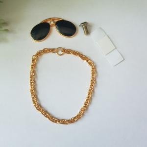 Gumikacsa kiegészítők: mini napszemüveg + nyaklánc