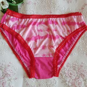 Hagyományos fazonú, rózsaszín pamut bugyi