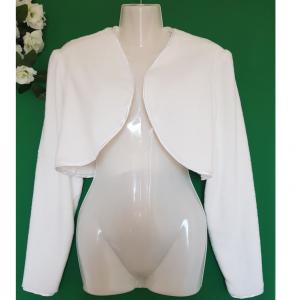 Kb. XL-es, szatén szegélyes fehér menyasszonyi szőrme boleró, félkabát