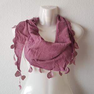 Mályva színű rojtos vékony kendő, sál