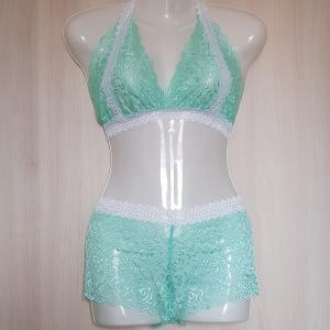 Mentazöld-fehér csipke fehérnemű szett: melltartó + francia bugyi