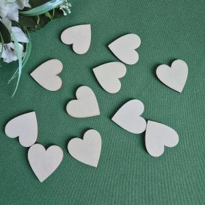 Natúr színű szív alakú dísz - 4 x 4cm